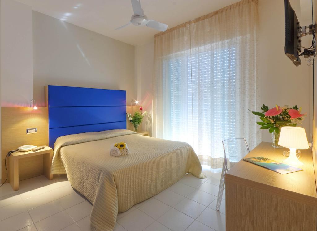 Hotel Kon Tiki Numana Bilik gambar